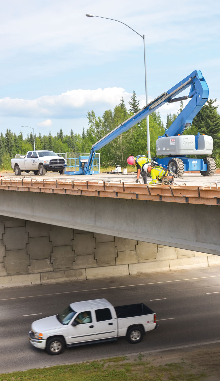 Excellence in Construction Award for a Specialty Contractor — Transportation, Marine, Heavy, Earthmoving; Contractor: Swalling General Contractors, LLC; Project: Parks Highway Milepost 356-362 Bridges