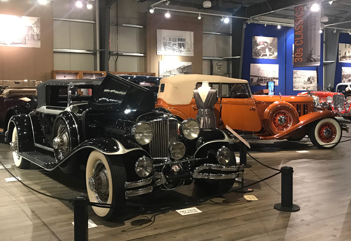 30's classic cars in a museum