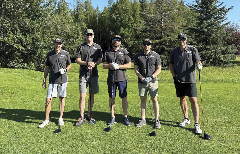golfers representing Equipment Source Inc.