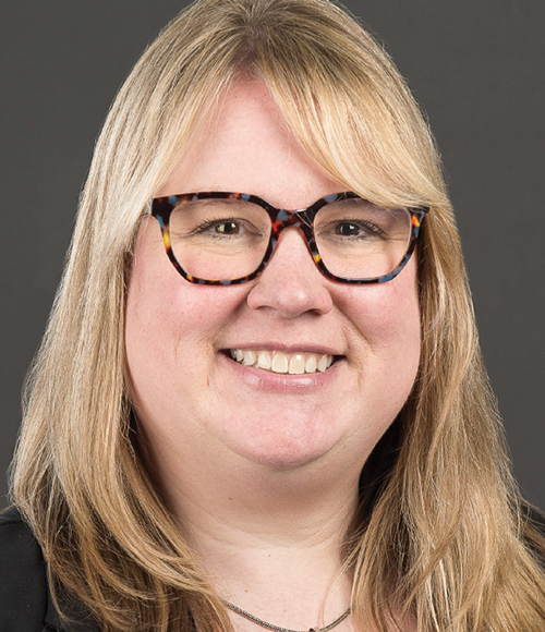 Ryann Swalling headshot