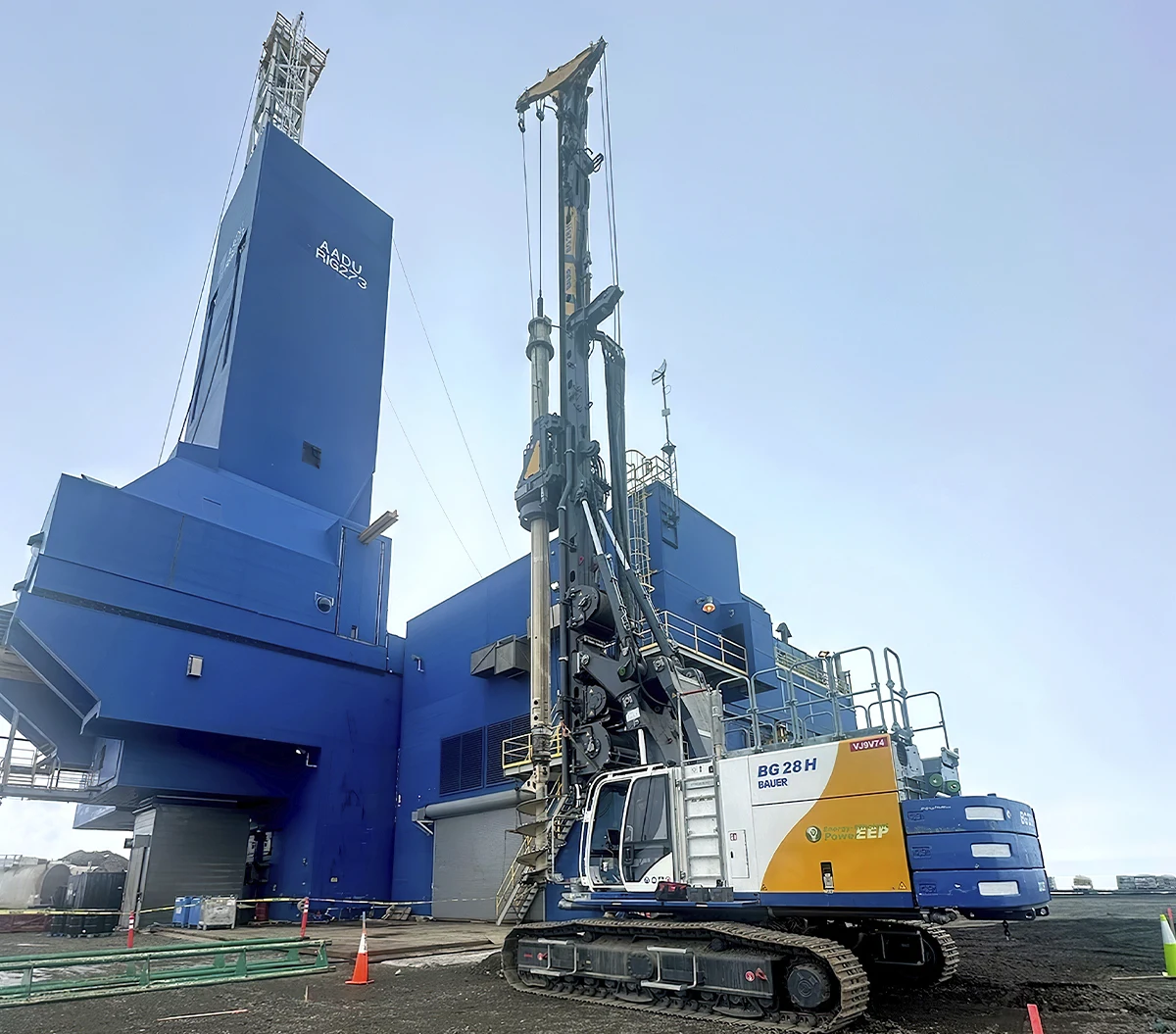 view of the Bauer BG 28 drilling rig