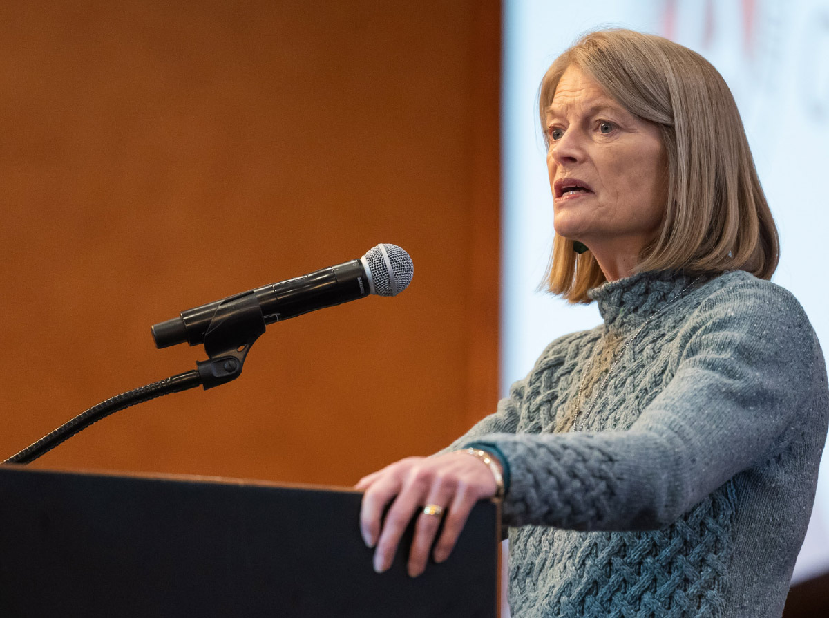 Lisa Murkowski speaking at podium